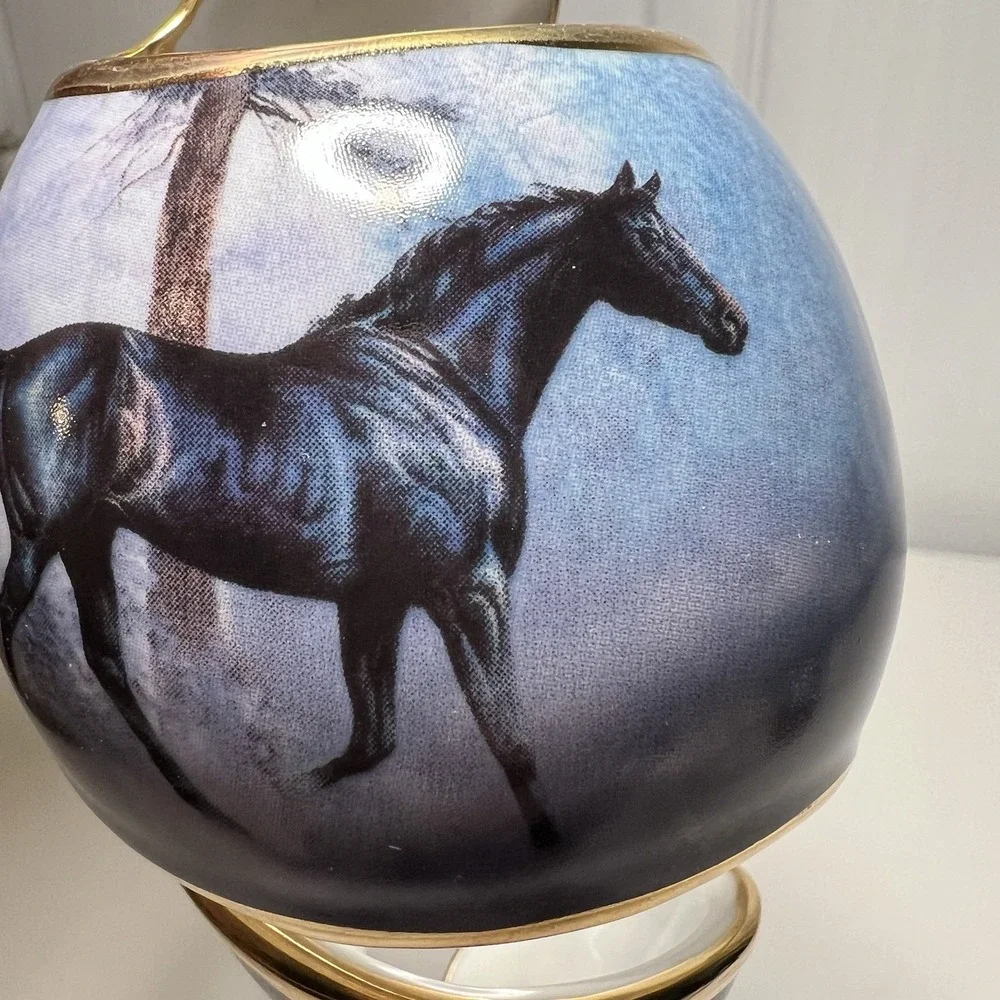 Bradford Exchange Free as‎ the Wind Heirloom Porcelain horse ornament